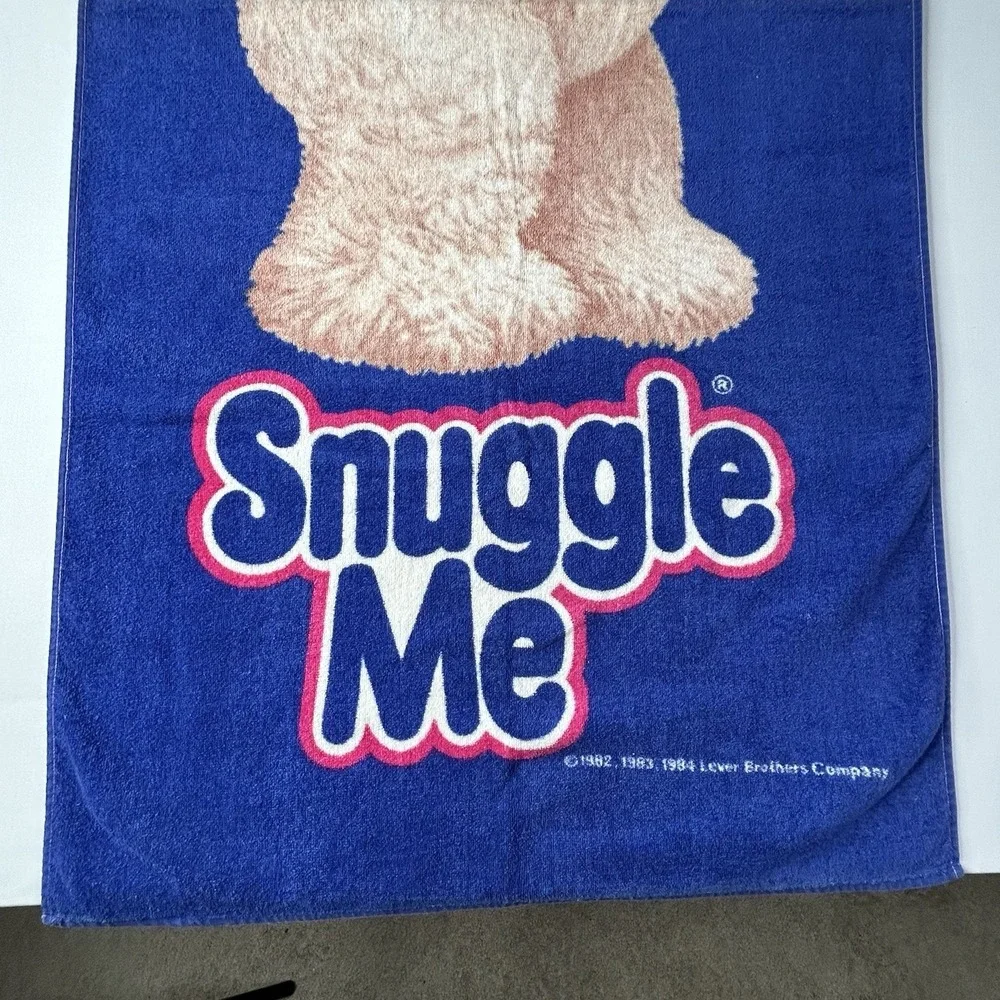 Vintage Snuggle‎ Bear Laundry Fabric Softener Beach / Bath Towel Promo 1984 80s